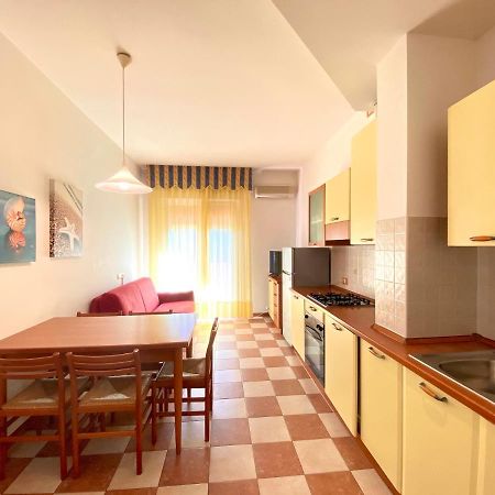 לידו די ג'סולו Appartamenti Adriana Carraro Immobiliare - Family Apartments מראה חיצוני תמונה