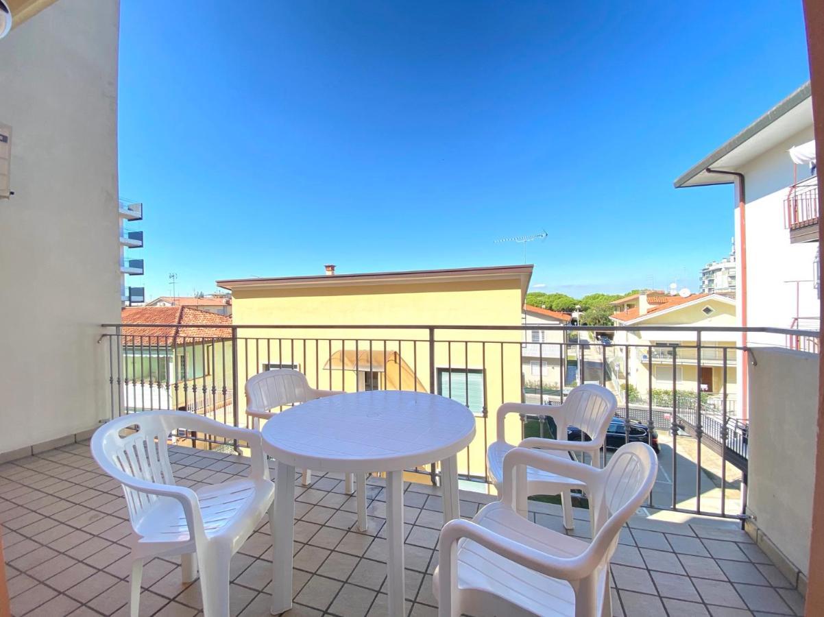 לידו די ג'סולו Appartamenti Adriana Carraro Immobiliare - Family Apartments מראה חיצוני תמונה