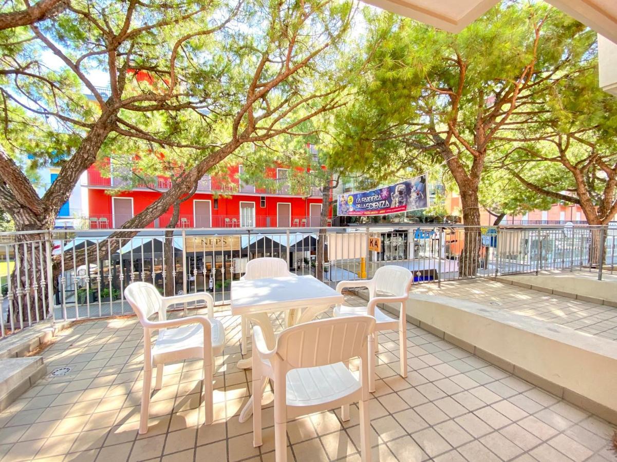 לידו די ג'סולו Appartamenti Adriana Carraro Immobiliare - Family Apartments מראה חיצוני תמונה