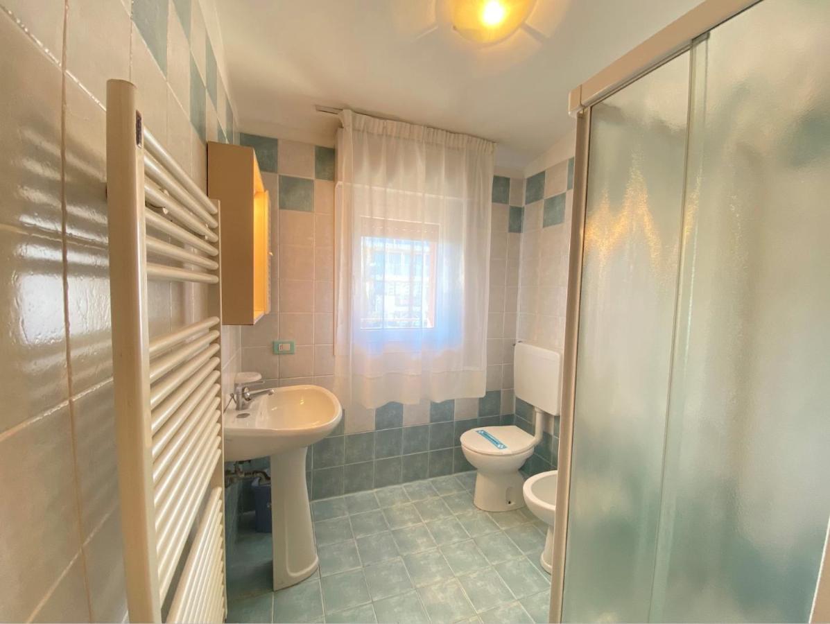 לידו די ג'סולו Appartamenti Adriana Carraro Immobiliare - Family Apartments מראה חיצוני תמונה